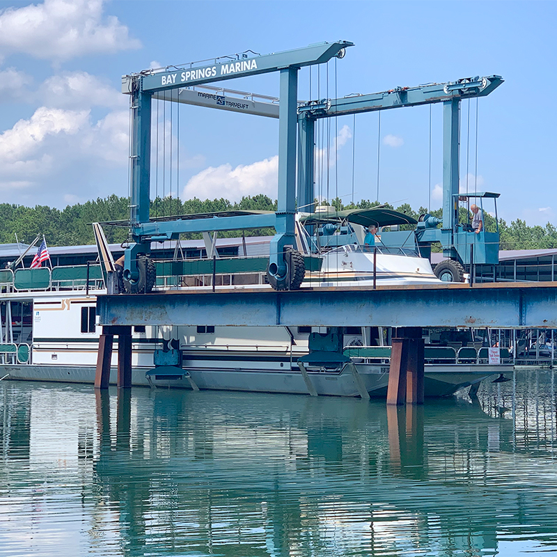 Bay Springs Marina boat lift